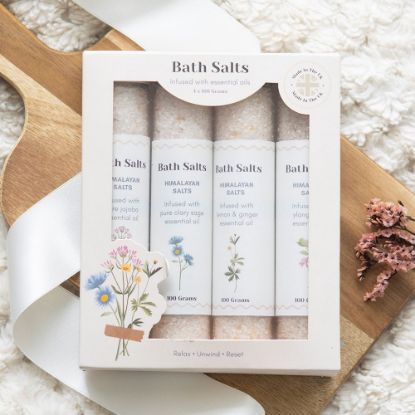 Picture of Floral Bath Salt Gift Set