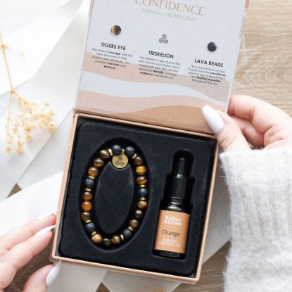 Picture of Confidence Tiger's Eye Crystal Essential Oil Bracelet