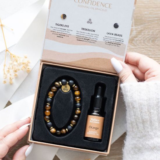 Picture of Confidence Tiger's Eye Crystal Essential Oil Bracelet